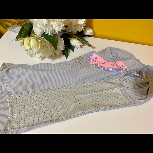 Ivivva by Lululemon Sleeveless top - Picture 3 of 3